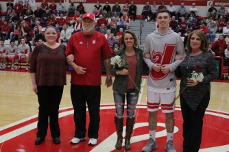 Senior Mike Minton and his family.